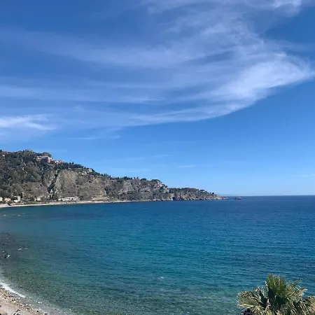 Daire Alex's Seafront Giardini Naxos